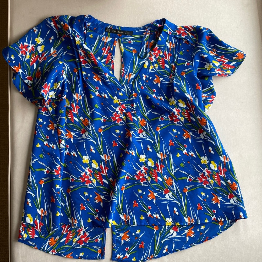 Zara Blue Floral Flowy Top